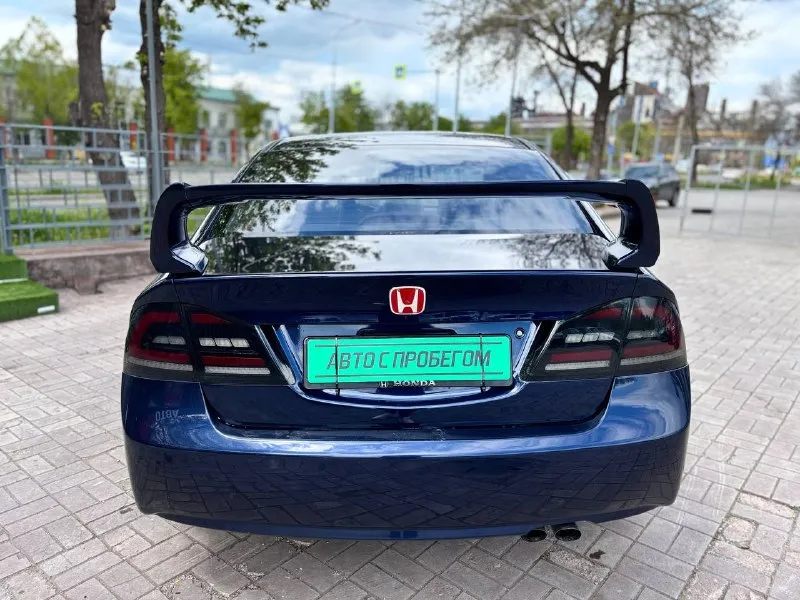 🚘марка: honda civic ⚙️двигатель:1.8 ⛽️вид топлива:бензин кпп:автомат кузов: седан пробег: 215.000 км 📅год выпуска: 2008 💰цена: 850.000 руб •усилитель руля. •эл стеклоподъёмники •мультимедиа •кондиционер -климат 2х зонный •подогрев сидений продажа возможна : наличный расчет✅ безнал✅ кредит✅ обмен на ваш авто✅ звонки по номеру 📲+79495111156 🛜также в телеграмм и мах 🚘автосалон:автото4ка 🌎находимся по адресу 📍г. мариуполь ул. макара мазая 41 с 10.00 до18.00 - фотография - 6