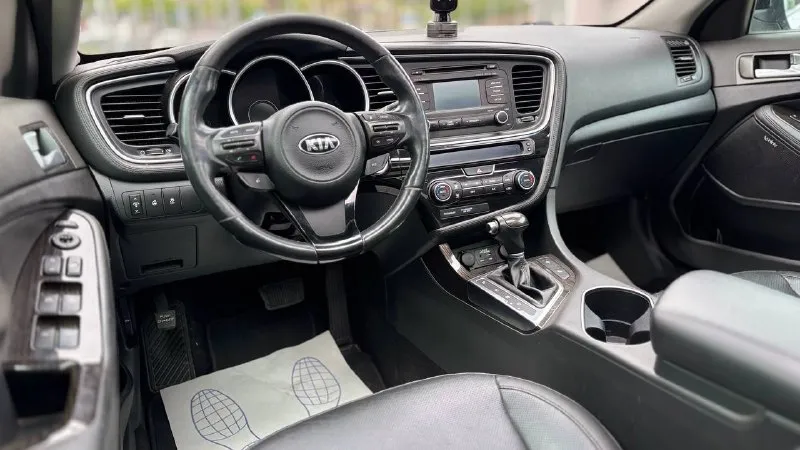 🚘kia optima двигатель:2.4 ⛽️вид топлива:бензин ⚙️кпп:акпп кузов:седан пробег: 126.000 км 📅год выпуска: 2015 💰цена: 1.550.000 руб •усилитель руля. •эл стеклоподъёмники •мультимедиа •климат контроль •подогревы сидений •вентиляция сидений •привод сидений •привод руля •панорамная крыша •без ключевой доступ •складывания зеркал •камера заднего вида •акустика infiniti 🚘автосалон автото4ка продажа возможна : ✅наличный расчет ✅безналичный ✅к. .. -image:url('//telegram. org/img/emoji/40/39e283a3.png')">9️⃣4️⃣9️⃣5️⃣1️⃣1️⃣1️⃣1️⃣5️⃣6️⃣ 🌎находимся по адресу 📍г. мариуполь ул. макара мазая 4️⃣1️⃣ с 10.00 до18.00 - фотография - 7