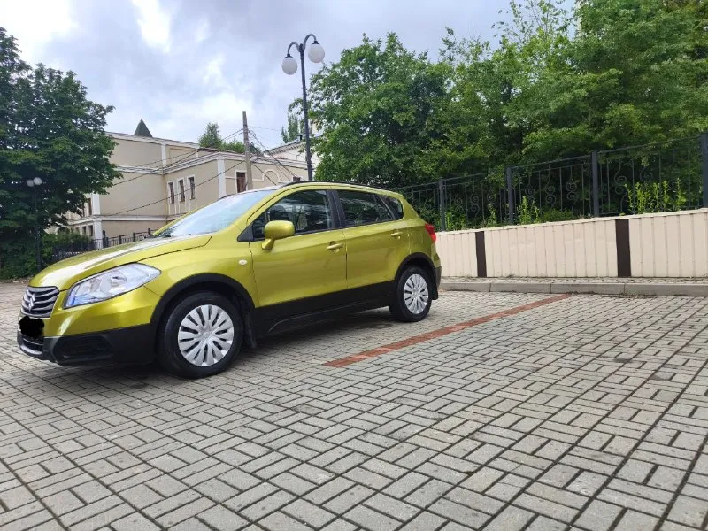 Suzuki new sx4 2014 г. 1.6 at (cvt) бензин/2wd родной пробег 112580 4 электростеклоподъемника обогрев и регулировка зеркал мульти руль, парктроники все стекла завод, включая лобовое кондиционер, автозапуск (два ключа) подогрев сидений. идеальный и просторный салон! бережная и аккуратная эксплуатация! вместительный багажник. 2 владельца с момента покупки (обе женщины) птс оригинал, юридически без запретов, штрафов и ограничений! полностью зеленая автотека (пришлю по запросу) без дтп, имеется диагностическая карта 1299000 р. г. донецк +79493877390 (телеграмм, макс) 📲 tg: eric eric 📞 звоните: +7(949)3877390 - фотография - 3