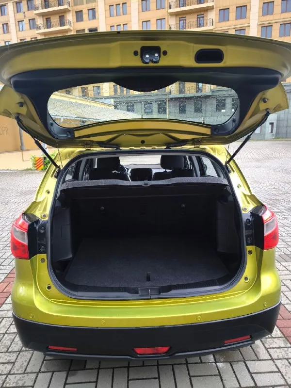 Suzuki new sx4 2014 г. 1.6 at (cvt) бензин/2wd родной пробег 112580 4 электростеклоподъемника обогрев и регулировка зеркал мульти руль, парктроники все стекла завод, включая лобовое кондиционер, автозапуск (два ключа) подогрев сидений. идеальный и просторный салон! бережная и аккуратная эксплуатация! вместительный багажник. 2 владельца с момента покупки (обе женщины) птс оригинал, юридически без запретов, штрафов и ограничений! полностью зеленая автотека (пришлю по запросу) без дтп, имеется диагностическая карта 1299000 р. г. донецк +79493877390 (телеграмм, макс) 📲 tg: eric eric 📞 звоните: +7(949)3877390 - фотография - 8