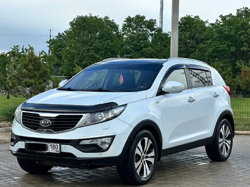 Kia sportage 2012год 4wd автомобиль в идеальном состоянии! вложений абсолютно не каких не требует, полностью обслужена, кузов весь в заводском окрасе, стекла все родные включая лобовое! пробег родной 187тыс, км любые проверки с вашей стороны приветствуется, двигатель 2.0 бензин коробка автомат самый простой и надежный как говорится! комплектация максимальная! авто парковка панорама старт стоп авто запуск с ключа двухзонный климат контроль управление на руле андроид система carplay подогрев сидений всех подключаемый полный привод складывание зеркал и многое другое! также два комплекта резины с документами полностью порядок продажа от собственника цена за данный автомобиль 1.325-000₽ возможно обмен на авто дешевле звоните +7949-551-6875 📲 tg: n_77 📞 звоните: +7(949)5516875 - фотография - 2