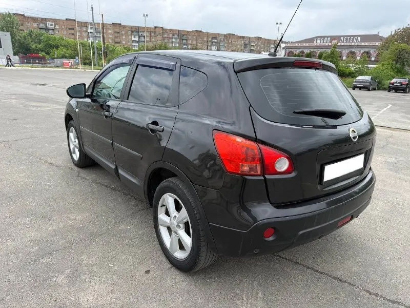 Nissan qashqai, 2008 г. атмосферный бензиновый двигатель 2.0 л. пробег —196 000 км. полный привод. автомобиль в хорошем состоянии: — кузов оцинкован, стекла оригинальные, все системы безопасности исправны. — максимальная комплектация: панорамная крыша, датчики света и дождя, двухзонный климат-контроль, мультируль, все 4 электростеклоподъемника, и др. — двигатель работает ровно, без посторонних шумов и ошибок. — коробка передач переключается четко. — полностью обслужен, не требует дополнительных вложений. документы в полном порядке, техосмотр пройден, готов к постановке на учет. цена: 750 000 руб. город: донецк. телефон: +7 949 371-08-26 (есть мах, telegram). по запросу вышлем видеообзор автомобиля. 📞 звоните: +7(949)3710826 - фотография - 7