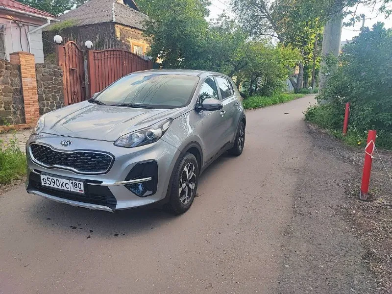 Kia спортедж, 2020 года, двигатель 1.6 турбодизель, пробег 77 991км, авто в родном окрасе, пригнали из кореи, салон кожа в отличном состояние, ухоженная, за машиной следили, без пробега по рф прошла на руский язык. Обслужена, любые проверки на месте приветствуются цена 2.450.000₽ +79498344356 по всем вопросом пишите звоните. Продажа нет не обходимости т. К. Постоянно на позиции. Телеграмм: +7 949 834 4356
📲 Tg: @dj_fiesta853
📞 Звоните: +7(949)8344356 - фотография - 5