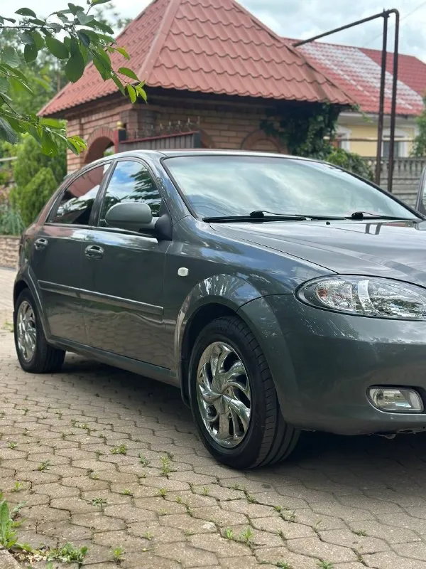 В продаже chevrolet lacetti
2011 Год
1.6 Механика
Пробег 246 000
Машина в идеальном состоянии
Двигатель и коробка работает отлично
Ходовая вся перебрана
Дно идеальное
Кузов без косяков, не единого рыжика, коррозий, смотрится очень красиво
Сделанная профессиональная полировка кузова с нанесение жидкого воска
Салон в отличном состоянии
Кондиционер работает охлаждает, .сстеклоподъемники, хорошая музыка и т. Д
Стоит новая летняя резина на красивых дисках
Плюсом отдам новую зимнюю липучку на татинанах
В таком состоянии машин мало о
Осмотр макеевка-донецк
Цена 460 000
+79495021117

📞 Звоните: +7(949)5021117 - фотография - 2