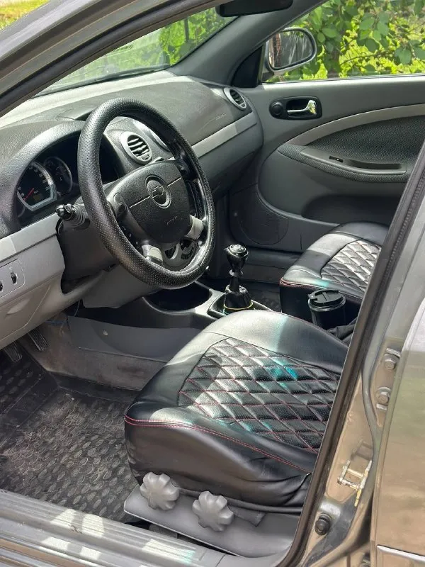 В продаже chevrolet lacetti
2011 Год
1.6 Механика
Пробег 246 000
Машина в идеальном состоянии
Двигатель и коробка работает отлично
Ходовая вся перебрана
Дно идеальное
Кузов без косяков, не единого рыжика, коррозий, смотрится очень красиво
Сделанная профессиональная полировка кузова с нанесение жидкого воска
Салон в отличном состоянии
Кондиционер работает охлаждает, .сстеклоподъемники, хорошая музыка и т. Д
Стоит новая летняя резина на красивых дисках
Плюсом отдам новую зимнюю липучку на татинанах
В таком состоянии машин мало о
Осмотр макеевка-донецк
Цена 460 000
+79495021117

📞 Звоните: +7(949)5021117 - фотография - 5