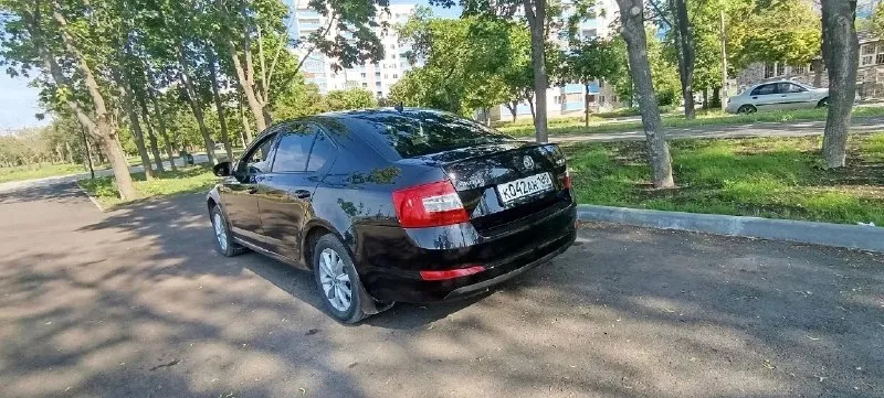Продам skoda octavia 2014 tsi 1.4 (140л. с.) 258000км. цена 1.150.000₽ пред максимальная комплектация, двухзонный климат контроль, мульти-руль, новая резина. технически обслужен: заменены все расходники и жидкости. состояние сел и поехал. тел. +79497058022 г. мариуполь - фотография - 5