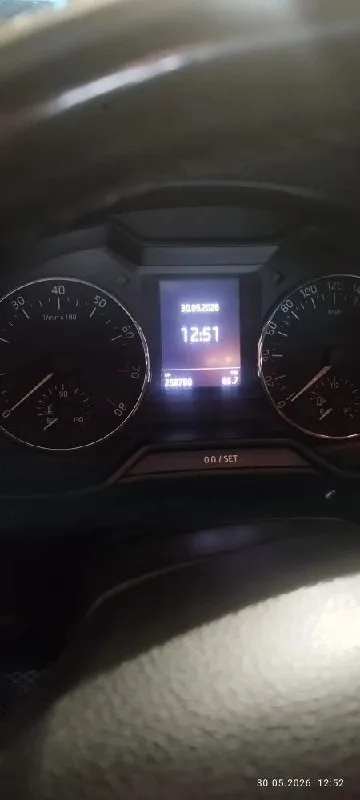Продам skoda octavia 2014 tsi 1.4 (140л. с.) 258000км. цена 1.150.000₽ пред максимальная комплектация, двухзонный климат контроль, мульти-руль, новая резина. технически обслужен: заменены все расходники и жидкости. состояние сел и поехал. тел. +79497058022 г. мариуполь - фотография - 9