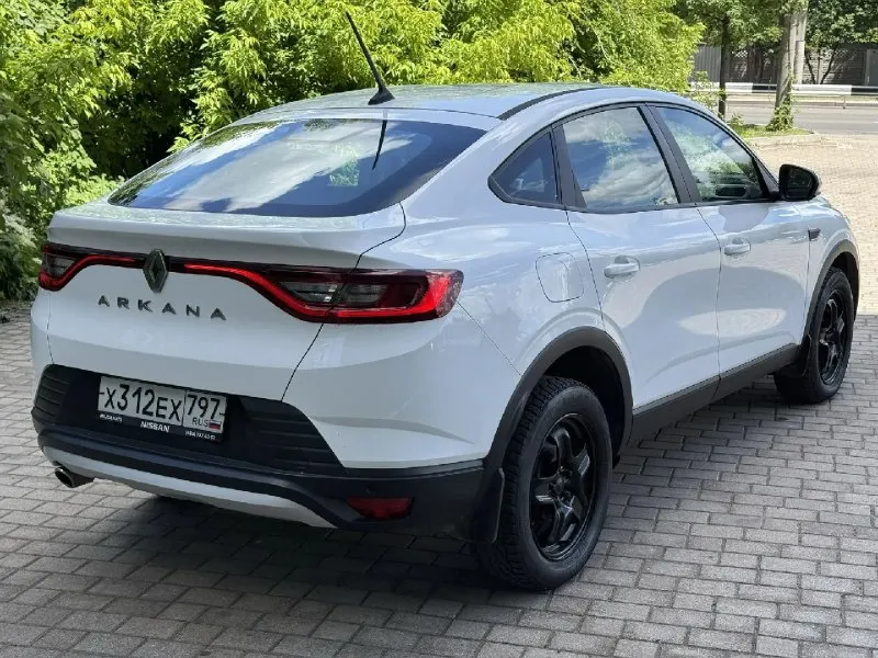 Renault arkana 2021 1.6 бензин, автомат пробег 60 000км родной бесключевой доступ климат подогревы сидений по технике в отличном состоянии цена 1 640 000₽ +7 949 839 2499 - фотография - 3