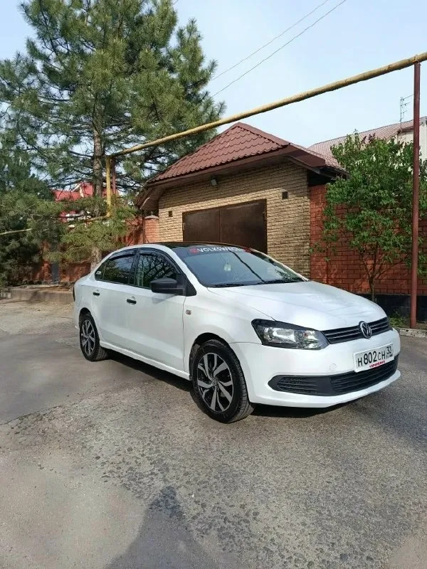 ❗❗❗продажа, обмен❗❗! volkswagen поло, 2012 год, 1.6 мотор, коробка механика, с оригинальным пробегом 235 тыс. с оригинальным птс, в базовой комплектации, без кондиционера, машинка полностью обслуженая, в достойном состоянии для своих лет не такси не каршенинг, личное пользование, бережная эксплуатация, документы в порядке, полное переоформление, осмотр в г. макеевка, цена 600000₽без торга!!!!!+79493579164 📞 звоните: +7(949)3579164 - фотография - 1
