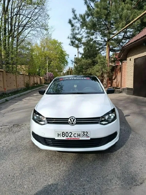 ❗❗❗продажа, обмен❗❗! volkswagen поло, 2012 год, 1.6 мотор, коробка механика, с оригинальным пробегом 235 тыс. с оригинальным птс, в базовой комплектации, без кондиционера, машинка полностью обслуженая, в достойном состоянии для своих лет не такси не каршенинг, личное пользование, бережная эксплуатация, документы в порядке, полное переоформление, осмотр в г. макеевка, цена 600000₽без торга!!!!!+79493579164 📞 звоните: +7(949)3579164 - фотография - 2