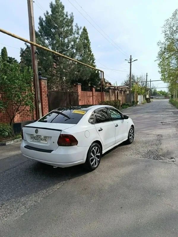 ❗❗❗продажа, обмен❗❗! volkswagen поло, 2012 год, 1.6 мотор, коробка механика, с оригинальным пробегом 235 тыс. с оригинальным птс, в базовой комплектации, без кондиционера, машинка полностью обслуженая, в достойном состоянии для своих лет не такси не каршенинг, личное пользование, бережная эксплуатация, документы в порядке, полное переоформление, осмотр в г. макеевка, цена 600000₽без торга!!!!!+79493579164 📞 звоните: +7(949)3579164 - фотография - 3