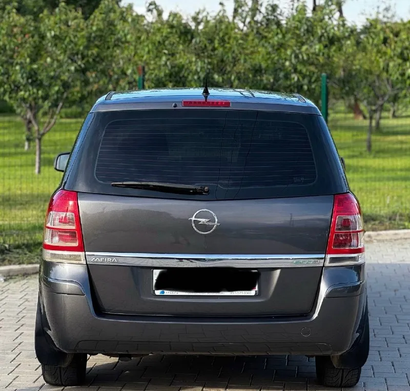 🚗 opel zafira b ( opel зафира b) 🚀 обьем: 1.8 🐎184.000 км оригинальный пробег ! ⛽️ топливо: бензин 🚅кпп: механическая 🚗резина: r16 два комплекта ‼️количество мест: 7 🛩год выпуска: 2010 ☎️телефон: +79494660795 💵 880 000₽ с торгом! можно в кредит автoмoбиль в отличном состояние! двигатель кoрoбка хoдoвая обслужена без влoжений ! 📲 tg: nikolay 📞 звоните: +7(949)4660795 - фотография - 6