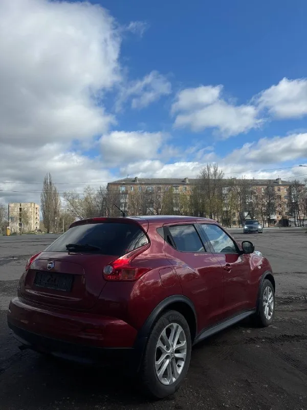 Продам авто nissan juke 2012 год 1.6 бензин (без турбины) автомат пробег оригинал 124.000км я второй хозяин, птс оригинал, по кузову целый автомобиль, в родном окрасе, лобовое так же родное. двигатель, коробка, ходовая часть на отлично. любые проверки на любом сто. климат контроль, режимы езды, стеклоподъемники, мультимедиа с камерой заднего вида. причина продажи покупка нового авто. документы в порядке, полное переоформление! цена: 1.080.000 рублей торг при осмотре! +79493485992 (если нет связи макс на этом номере, либо же +380713485992 телеграм) - фотография - 3