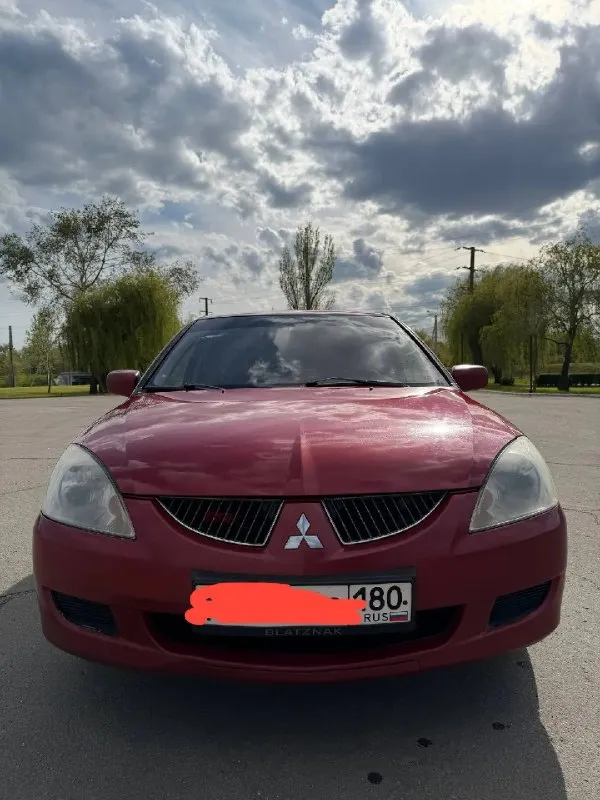 Продам mitsubishi lancer ix, 2004 г.
Двигатель 1.6, механическая коробка передач.
Надёжный и ухоженный автомобиль, полностью готовый к эксплуатации — без дополнительных вложений.
🔧 Техническое состояние:
-Ходовая часть полностью обслужена;
-Все расходные материалы заменены;
-Двигатель откапитален;
-Тормозные колодки, диски заменены;
-Масло не жрет;
-Без дтп.
🔊 Аудиосистема:
В автомобиль вложено около 100 000 ₽:
-Современная магнитола с большим экраном;
-Качественная акустика;
-Усилитель;
-Сабвуфер.
📷 Оснащение:
Камера заднего вида
📄 Документы:
-Я собственник;
-Документы в полном порядке.
✨ Автомобиль ухоженный, аккуратная эксплуатация, без скрытых вложений — сел и поехал.
💰 Цена: 430 000 ₽ - фотография - 1