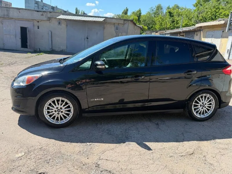 Ford c-max hybrid -год 2013 -объём двигателя: 2.0 -пробег :175.000км -тип двигателя: гибрид -привод: передний -расход 5-6л цена : 1.080.000р машина в хорошем состоянии установлена андроид система за подробной информацией обращаться по телефону +79493269373 📞 звоните: +7(949)3269373 - фотография - 4