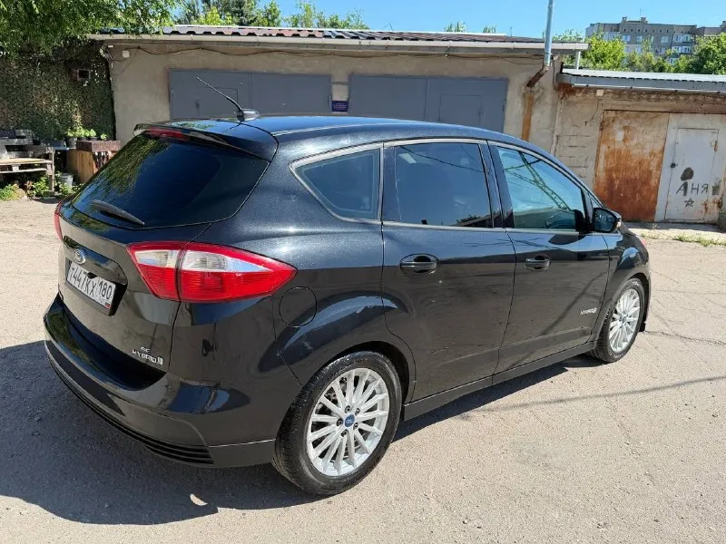 Ford c-max hybrid -год 2013 -объём двигателя: 2.0 -пробег :175.000км -тип двигателя: гибрид -привод: передний -расход 5-6л цена : 1.080.000р машина в хорошем состоянии установлена андроид система за подробной информацией обращаться по телефону +79493269373 📞 звоните: +7(949)3269373 - фотография - 6