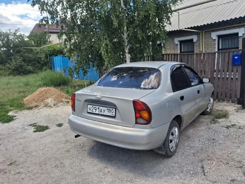 Продам ланос 1.5 комплектация (эл. стеклоподъемники, гур, музыка, сигнализация ) состояние авто сел и поехал срочных вложений не требует никаких вообще лобовое стекло с трещеной не критично задняя полусфера в тонировке с документами полный порядок все кристально чисто, переоформление без проблем за машину не стыдно цена 200т торг +79493862673 донецк текстиль - фотография - 2