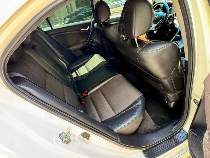 Honda accord types 8 рест 2009 год очень красивый цвет. 2.4 мотор. кожаный салон автомобиль дарит не забываемые эмоции ! проведено то из последнего : новая резина r18 лето ! замена масла оригинал в двс замена задних тормозных дисков замена зад колодки замена жидкости тормозной заменен был термостат новая лямбда пробег автомобиля 164.000км я один хозяин. 1 300 000 руб. за машину не стыдно ! город донецк звоните по номеру : +7949 537 04 17 - фотография - 10