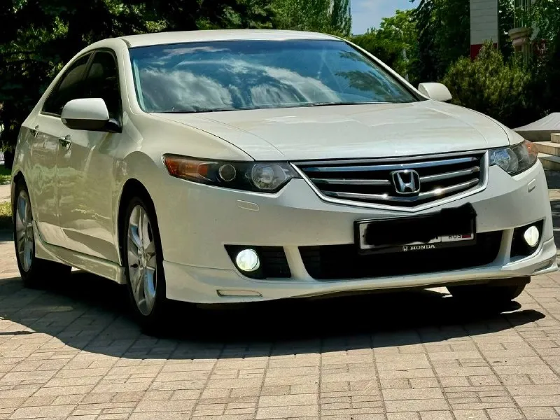 Honda accord types 8 рест 2009 год очень красивый цвет. 2.4 мотор. кожаный салон автомобиль дарит не забываемые эмоции ! проведено то из последнего : новая резина r18 лето ! замена масла оригинал в двс замена задних тормозных дисков замена зад колодки замена жидкости тормозной заменен был термостат новая лямбда пробег автомобиля 164.000км я один хозяин. 1 300 000 руб. за машину не стыдно ! город донецк звоните по номеру : +7949 537 04 17 - фотография - 7