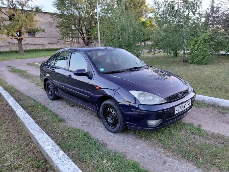 Продам ford focus1 полный бак бензина!!!!!!! год производства 2001 пробег 220000т двигатель1.8l zetec-e efi (115ps) трансмиссия5 speed manual transaxle - b5/ib5 регион европа состояние: кузов в отличном состоянии, без гнили, дыр и ржавчины; новая зимняя резина; хороший акб; кондиционр работает и обслужен в этом году; новый магнитофон; по электрике всё работает. осмотр старобешево 350000т +79495224620 - фотография - 2