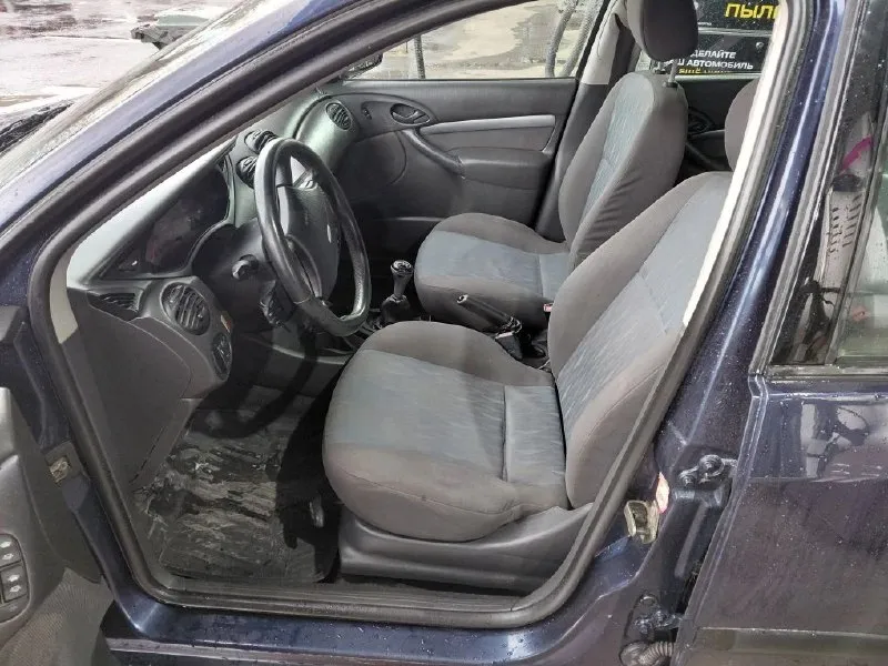 Продам ford focus1 полный бак бензина!!!!!!! год производства 2001 пробег 220000т двигатель1.8l zetec-e efi (115ps) трансмиссия5 speed manual transaxle - b5/ib5 регион европа состояние: кузов в отличном состоянии, без гнили, дыр и ржавчины; новая зимняя резина; хороший акб; кондиционр работает и обслужен в этом году; новый магнитофон; по электрике всё работает. осмотр старобешево 350000т +79495224620 - фотография - 6