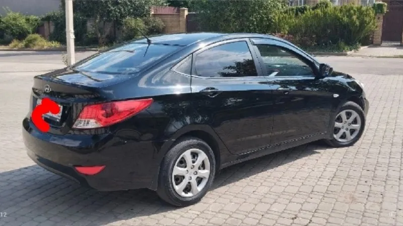 Hyundai solaris 2012г 1,6 механика 186т км. авто в отличном состоянии. 4стеклоподъёмника, электро зеркала, обогрев зеркал, сидений и лобового стекла. технически состояние хорошее без нюансов. полностью обслужен, новый грм, рабочий кондиционер. прозрачная история, зелёная автотека, в заводском окрасе без дтп, сигнализация, магнитола, камера заднего вида. автомобиль полностью обслужен. сел и поехал. я хозяин. переоформление в любом виде. 780000 руб. торг. автомобиль находится в донецке. +79493409187 алексей 📞 звоните: +7(949)3409187 - фотография - 7