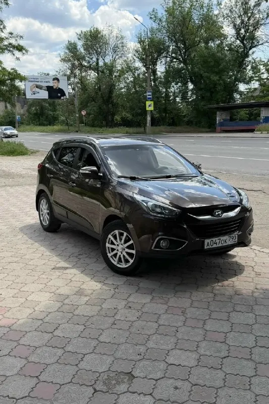 💥идеал💥 restyling (рестайлинг) в красивейшем, шоколадном цвете💥 салон в идеальном состоянии без-накидок😃без-чехлов и так далее😃 двигатель-идеал(гильзован)(даже не слышна робата двигателя💯 коробка-идеал 💯 ходовая-идеал 💯 hyundai ix35 (хендай ах35) ✅️1)restyling(рестайлинг)2014г. в. ✅️2)максимальная комплектация, кроме люка! 3-d приборная часть✅️4)в идеальном состоянии ✅️5}все, стекла заводские 👍 ✅️6)без дтп, автотека вся зеленая ✅️7)номера на авто, не скрываю😉 ✅️8)техосмотр осмотр пройден(диагностическая карта на руках) ✅️9)переоформление без каких либо нюансов, любой учет,180 или 181 ✅️10)макеевка ☎️+79495387982 все 📞 🇷🇺 звоните: +79495387982 - фотография - 1