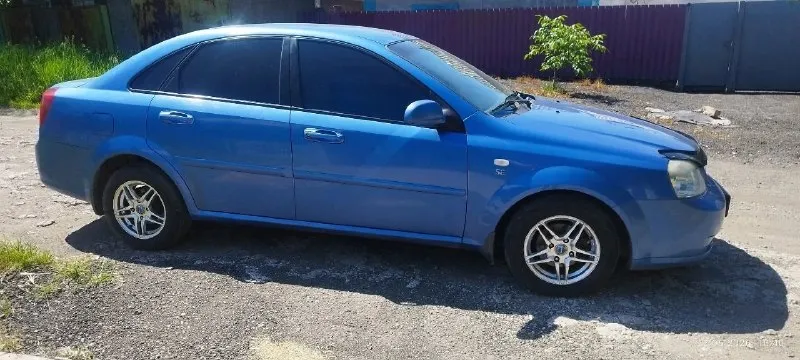 Chevrolet лачетти. 2005г. Пробег 36000от. После кап. Ремонта. Не битая не гнелая. В хорошем состоянии. Один владелец. Цена. 550000 тыс.
+79493296823
📞 Звоните: +7(949)3296823 - фотография - 4
