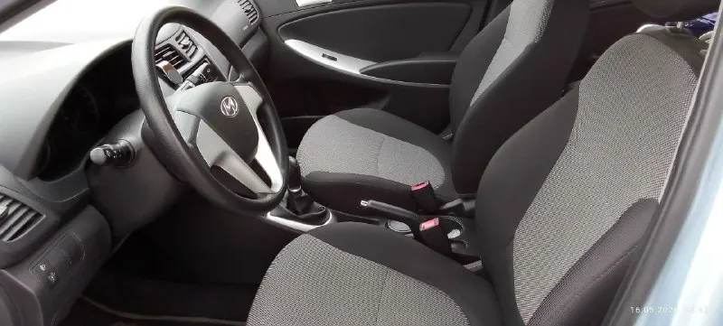 Автомобиль: hyundai accent год выпуска: 2012 пробег: 34000 км. объём: 1.4 мт бензин цена: 925 тыс. ₽ телефон: +79493819404 двигатель цепной, экономичный. кпп механика, подвеска работает на 5+ комплектация: - гур - абс - эсп передние - кондиционер - регулировка фар - бортовой компьютер - подогрев заднего стекла автомобиль в донецке. 📞 звоните: +7(949)3819404 - фотография - 7