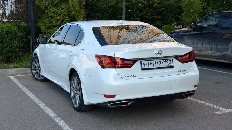 Lexus gs 350 • awd 3.5 бензин • акпп год: 2014 пробег: 175 000 км родной не крученный, любые проверки ✅надёжный, комфортный и динамичный lexus gs 350 на полном приводе в отличном техническом и визуальном состоянии. родной пробег, полностью обслуженный и ухоженный экземпляр! ✅преимущества: • все стекла включая лобовое — заводские! • два ключа • двигатель и коробка работают идеально: — коробка переключает мягко — масло не расходует • подвеска мягкая и собранная — без стуков и скрипов • родной салон в отличном состоянии — ничего не перешивалось и не красилось • автомобиль после полного то • два комплекта колес ✅хорошая комплектация: • электропривод сидений, память сидений, подкачки, вентиляция и подогрев • электропривод и подогрев руля • подрулевые лепестки • парктроники по кругу + камера заднего вида • широкий мультимедийный дисплей • контурная подсветка салона • круиз-контроль, разные режимы езды • датчики света и дождя 📌 собственник! 💰цена: 2.070.000₽ ☎️ +79064307686 макеевка - фотография - 6
