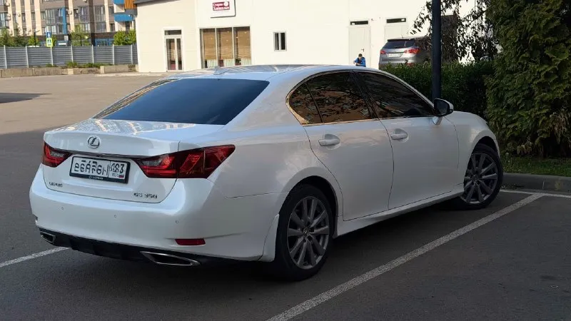 Lexus gs 350 • awd 3.5 бензин • акпп год: 2014 пробег: 175 000 км родной не крученный, любые проверки ✅надёжный, комфортный и динамичный lexus gs 350 на полном приводе в отличном техническом и визуальном состоянии. родной пробег, полностью обслуженный и ухоженный экземпляр! ✅преимущества: • все стекла включая лобовое — заводские! • два ключа • двигатель и коробка работают идеально: — коробка переключает мягко — масло не расходует • подвеска мягкая и собранная — без стуков и скрипов • родной салон в отличном состоянии — ничего не перешивалось и не красилось • автомобиль после полного то • два комплекта колес ✅хорошая комплектация: • электропривод сидений, память сидений, подкачки, вентиляция и подогрев • электропривод и подогрев руля • подрулевые лепестки • парктроники по кругу + камера заднего вида • широкий мультимедийный дисплей • контурная подсветка салона • круиз-контроль, разные режимы езды • датчики света и дождя 📌 собственник! 💰цена: 2.070.000₽ ☎️ +79064307686 макеевка - фотография - 7