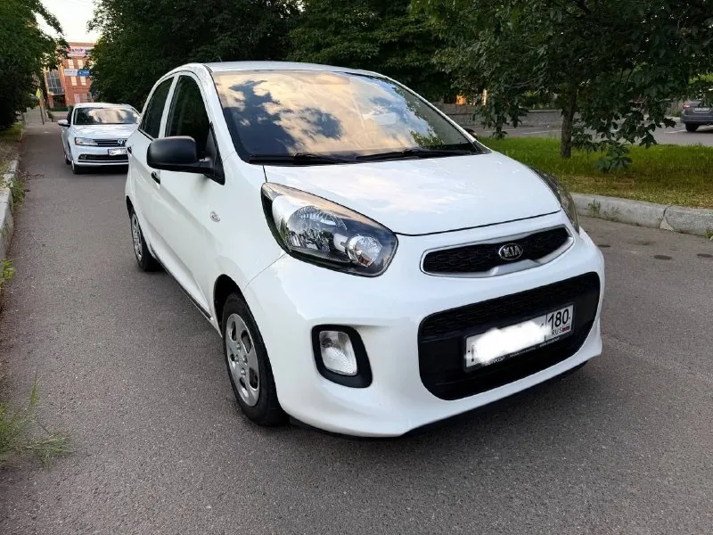 Kia picanto
Год: 2015 (пригнана в 2020 г. )
Тип кпп: 1.0 мкпп
Пробег: 106000 км
Дополнительная информация: продам kia picanto. Пригнана в 2020 г. Из германии. Я собственник. Автомобиль в отличном техническом состоянии, масло не расходует, расход топлива небольшой, полностью обслужена. Пробег родной. Обработана. Новая зимняя резина. Кондиционер работает, сигнализация, цз, бк, магнитола с bluetooth. Цена 750тыс. Руб.
Торг у капота. Все вопросы по +79497044382
📞 Звоните: +7(949)7044382 - фотография - 2