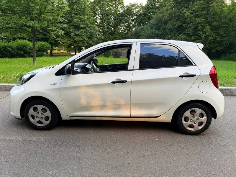 Kia picanto
Год: 2015 (пригнана в 2020 г. )
Тип кпп: 1.0 мкпп
Пробег: 106000 км
Дополнительная информация: продам kia picanto. Пригнана в 2020 г. Из германии. Я собственник. Автомобиль в отличном техническом состоянии, масло не расходует, расход топлива небольшой, полностью обслужена. Пробег родной. Обработана. Новая зимняя резина. Кондиционер работает, сигнализация, цз, бк, магнитола с bluetooth. Цена 750тыс. Руб.
Торг у капота. Все вопросы по +79497044382
📞 Звоните: +7(949)7044382 - фотография - 4
