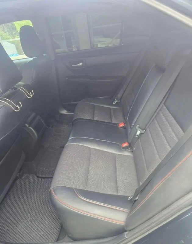 Toyota camry 55 ✅ год выпуска: 2016 ✅ тип двигателя: бензиновый, 2.5 ✅ пробег: 178000 км ✅ коробка передач: автомат + подрулевые лепестки. комплектация: • датчики света • электрорегулировка зеркал • электроподъёмники • кондиционер • сенсорный монитор с bluetooth, usb, aux • круиз-контроль • мультируль • датчики давления шин • электрорегулировка сиденья цена: 1.325000 юридически чист, вопросы по телефону: ☎️+79496735127 ☎️ - фотография - 6