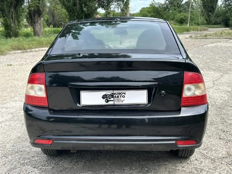 🚘 продам автомобиль ваз приора 21703 ▶️ год выпуска: 2009 г. в. ▶️ объём двигателя: 1.6 л, 126 мотор 16 клапанный поршня с выборкой. ℹ️ описание: автомобиль в очень хорошем состоянии. двигатель и ходовая после ремонта, кпп на отлично. чистый и ухоженный салон! совершенно новая летняя резина, хорошие красивые диски. ✔️ комплектация норма: - есп 2 шт - гур - подогревы зеркал - регулировка зеркал ❗️ автомобиль в дтп не участвовал, все остекление родное! 📸 предоставляю видео обзор автомобиля по требованию! 🏛 юридически автомобиль чист, никаких штрафов и запретов! 💰 цена: 300.000 рублей, торг уместен! 🏢 осмотр: г. амвросиевка. по договору могу приехать к вам. ☎️ телефоны для связи: +79493391770 +79490789890 все соц сети 👆 привязаны к номерам телефона! - фотография - 6