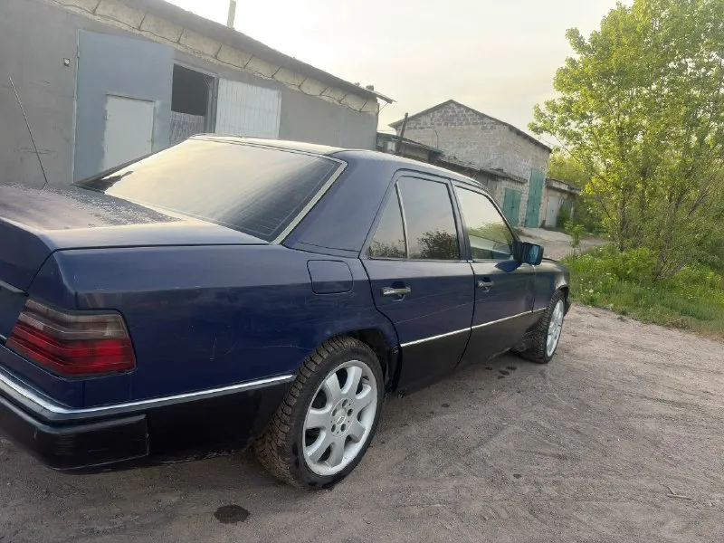 Прода mercedes е200 w124 1992г карбюратор солекс цена120к документы в порядке( любое переоформление) по машине нужно заменить (подвесное, колодки тормозные задние, переварить выхлопную трубу)(колодки, и подвесное отдам новые) донецк +79498066915 📞 звоните: +7(949)8066915 - фотография - 4