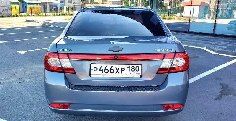 Продам шевролет эпика 2011 год 2.л бензин механика побег 180.000 в отличном состоянии без вложений подкрашивалось 1 крыло переднее всё остальное в заводском окрасе стекла все заводские любые проверки приветствуются машина оформлено на меня я хозяин двигатель коробка ходовая всё в отличном состоянии по электрике работает абсолютно все в том числе кондиционер 2 ключа сервисные книжки остальная информация по телефону могу присутствовать гаи при переоформлении цена 680.000 т. + 7 949 003 60 29.. . - фотография - 5