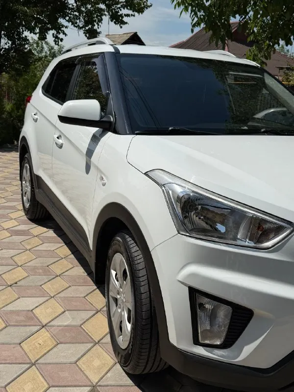 Hyundai creta 2016 - 2017 года. пробег 86000 км, родной не смотан. двигатель 1.6, коробка автомат. 2 собственника за всё время эксплуатации без дтп в родном окрасе. готов на любые проверки. стёкла все завод включая лобовое. , камера заднего вида, хорошая магнитола. резина лето новая, не прошла и двух тысяч км. авто обслуживалось по регламенту, все жидкости заменены включая масла и фильтра. автотека зеленая. цена: 1 мл 700 тысяч рублей +7. 📞 звоните: +7(949)5205972 - фотография - 9