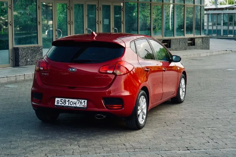 🔥 kia ceed 1.6 at 2017 — живой ceed в достойном состоянии! 🔥 👋 продаю надежный и ухоженный автомобиль. машина для тех, кто хочет купить авто без головной боли и вложений после покупки 👍 📅 2017 год ⚙️ двигатель 1.6 🔄 автомат 🛣 пробег — 173 тыс. км ✅ техническое состояние — отличное двигатель работает тихо и ровно, не дымит, масло не ест, тянет отлично 🔥 коробка переключает плавно, без пи. .. class="emoji" style="background-image:url('//telegram. org/img/emoji/40/f09f94a5.png')">🔥 подогревы сидений 🎮 мультируль 📱 хорошая мультимедиа 🔘 полностью исправная электрика — работает каждая кнопка 🚘 kia ceed — это: ✔️ надёжность ✔️ комфорт ✔️ экономичный расход ✔️ дешёвое обслуживание 📍 донецк 💰 цена: 1 250 000 ₽ 📞 +7 (949) 384-81-28 - фотография - 2
