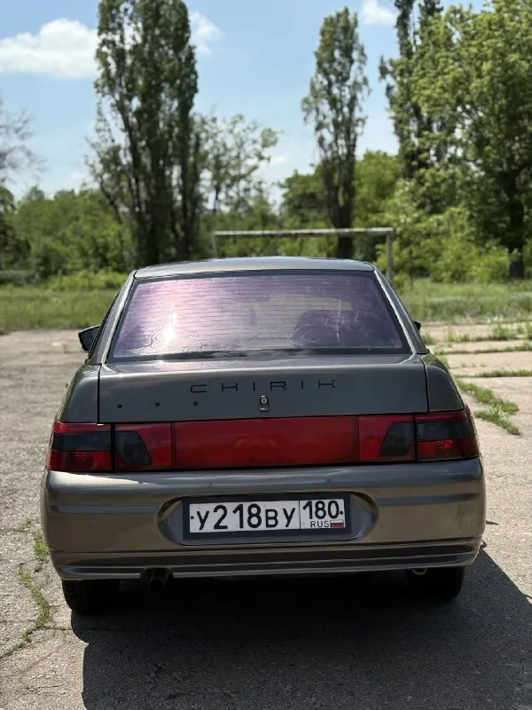 Продам свой ваз 2110 в красивом цвете кориандр 2006г. двигатель 1.6 шеснарь 124мотор очень бодрый, коробка на отлично! заменены все расходники включая грм. состояние кузова хорошее, дно стаканы и тд все целое, есть небольшие моменты по лкп. стоит евроторпеда работает каждая кнопка все светится и включается, салон не затертый - чистый. авто на новой японской зимней резине r14. в машине установлен автозвук + шумоизоляция стоимостью больше 100к руб. с продажей не спешу. переоформление в мрэо цена 290 000₽ торг реальному покупателю, город горловка +79493658942 📞 🇷🇺 звоните: +79493658942 - фотография - 6