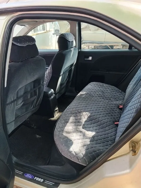 Продам ford mondeo 3, 2001 года выпуска, в хорошем рабочем состоянии. в одной семье с 2012 года. по документам владелец я. г. торез. комплектация ghia, пробег 325 000 км. двигатель 2.0 л (145 л. с. ). 4 стеклоподъёмника, abs, круиз-контроль, обогрев заднего и бокового стекла, подогрев передних сидений, комплект зимней резины на дисках, 2 din магнитола, парктроники. дополнительно: отдам с машиной 4 двери, крышку багажника, двигатель, кпп и ещё много запчастей по автомобилю. цена: 300 тыс. небольшой торг. по всем вопросам обращайтесь в лс или по номеру +79493665763 📞 звоните: +7(949)3665763 - фотография - 8