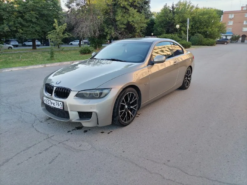 Продам bmw 320i 2009 года мотор и акпп в отличном состоянии, обслужено от и до. все масла фильтра заменены. климат заправлен. по электрике все работает. едет бодро ничего ни где не гремит не стучит. год 2009 пробег 198 000. по документам хозяин, переоформление! цена 1.5🍋 осмотр город харцызск. +7 (949) 389-02-48 +7 (977) 015-77-60 📞 🇷🇺 звоните: +79493890248 - фотография - 2