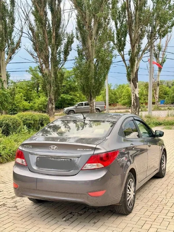 Продаётся hyundai solaris, 2012 г. двигатель: 1,6 л. коробка: автомат. состояние: отличное. автомобиль полностью готов к эксплуатации и продаже: мотор в идеальном состоянии — не дымит, не троит, масло не берёт; коробка передач работает плавно, без рывков и «пеньков»; пройден техосмотр; документы в полном порядке, готов к постановке на учёт. комплектация: кондиционер, подогрев сидений, подогрев зеркал, подогрев стёкол, магнитола с поддержкой android (планшет). ухоженный автомобиль без скрытых проблем. звоните, пишите — отвечу на все вопросы!пробег 210т. цена:835 т. р тел:+79493930755 📞 🇷🇺 звоните: +79493930755 - фотография - 5