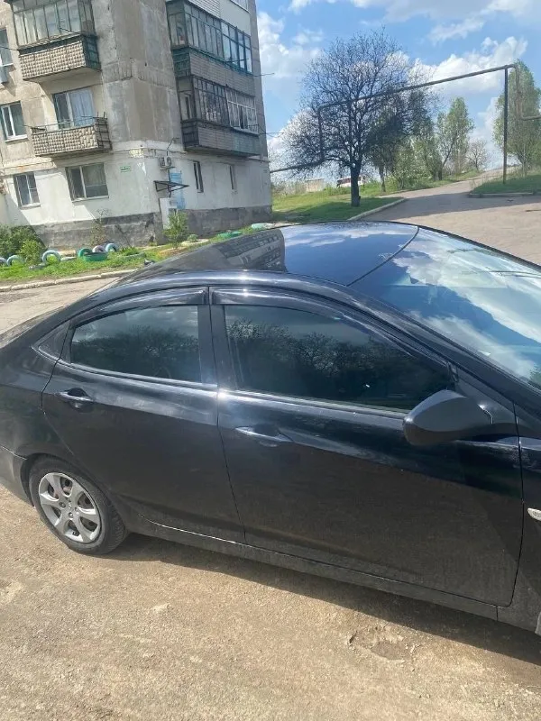 Продам hyundai солярис 2011 года 1.6 автомат продаю срочно торг есть по коробке нареканий нет не пинается мотор хороший цена 500 тысяч торг есть +79498100967 📞 звоните: +7(949)8100967 - фотография - 1