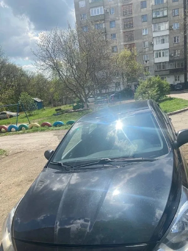 Продам hyundai солярис 2011 года 1.6 автомат продаю срочно торг есть по коробке нареканий нет не пинается мотор хороший цена 500 тысяч торг есть +79498100967 📞 звоните: +7(949)8100967 - фотография - 2