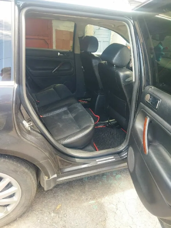 Продам volkswagen б5+ универсал 2005г, мотор 2.5 tdi, полностью обслужен, новые гбц, клапана, распредвалы, топливная обслужена, новые стартер, генератор, ремни и ролики новая ходовая. машина без вложений вообще, дорогая тонировка, салон кожа алькантара, климат, круиз, датчик дождя, подогрев лобового и зеркал, люк работает во всех положениях, резина диски новые. расхол город 8л трасса 5л, по машине очень много сделано и вложенно все расскажу при встрече или по телефону, цена 900000т с небольшим торгом, вложенно около 500т в ремонт, продажа не спешная т+79494133020 донецк, могу скинуть видео обзор 📞 звоните: +7(949)4133020 - фотография - 7