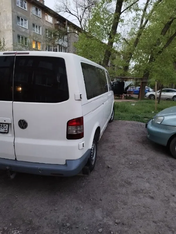 Volkswagen т-5 пассажир, длинная база, 2004г. в 800т. км пробега шахтëрск цена 850т. р кондер, 2е печки, вебасто машина не новая, есть огрехи по кузову всё остальное работает салон трансформер можно использовать как грузовой +79784526594 +79493576857 📞 звоните: +7(949)3576857 - фотография - 1