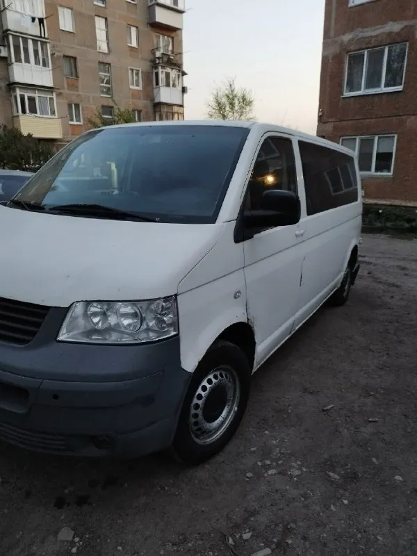 Volkswagen т-5 пассажир, длинная база, 2004г. в 800т. км пробега шахтëрск цена 850т. р кондер, 2е печки, вебасто машина не новая, есть огрехи по кузову всё остальное работает салон трансформер можно использовать как грузовой +79784526594 +79493576857 📞 звоните: +7(949)3576857 - фотография - 2