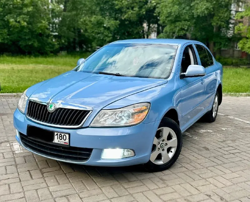 🔥🔥🔥610.000руб. 🔥🔥🔥 срочно срочно срочно🆘🧨🆘 skoda octavia a5 рейсталинг.2011год.1.6mpi автомат. пробег 210 авто в отличном состоянии вложений не требует не каких. кузов как на фото без гнили и ржавчины. свеже покрашен чисто косметика. мотор 1.6 mpi самый обычный работает отлично не дымит не троит тянет супер. коробка обычный автомат айсин 6ст. тоже работает без проблем. ходовая в полном порядке. салон чистый и ухоженный. богатая комплектация:есть все необходимое для комфортной езды. климат-контроль работает в обе стороны и холодит отлично и греет. документы в полном порядке на 180 учете. тех. осмотр есть. переоформить можно хоть сразу. любое переоформление. осмотр донецк. +79499826417 +79497946634 телеграмм 📞 🇷🇺 звоните: +79499826417 - фотография - 1