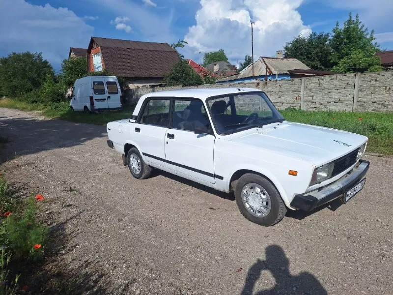 Продам обмен ваз 2105 год 1991 1,5 карб коробка 5 ступка покузову на 5 по мотору, коробке, по ходовой без нареканий по документам стс птс договор страховка осмотор макеевка цена 110 тыс руб торг остальные вопросы по телефону +79497324481 ✅ мы в тг 📱 мы в max 💠 мы в вконтакте 📞 звоните: +7(949)7324481 - фотография - 3